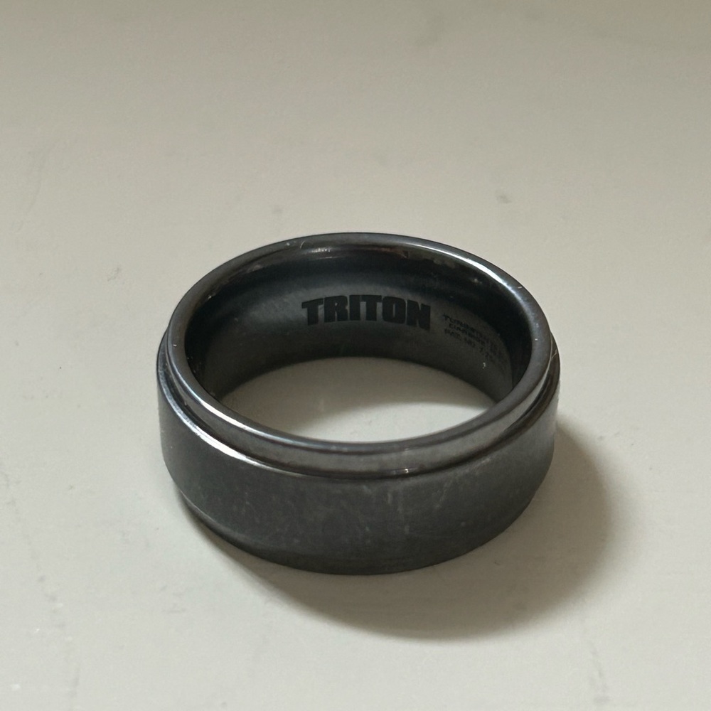 Triton Men's Black Tungsten Ring